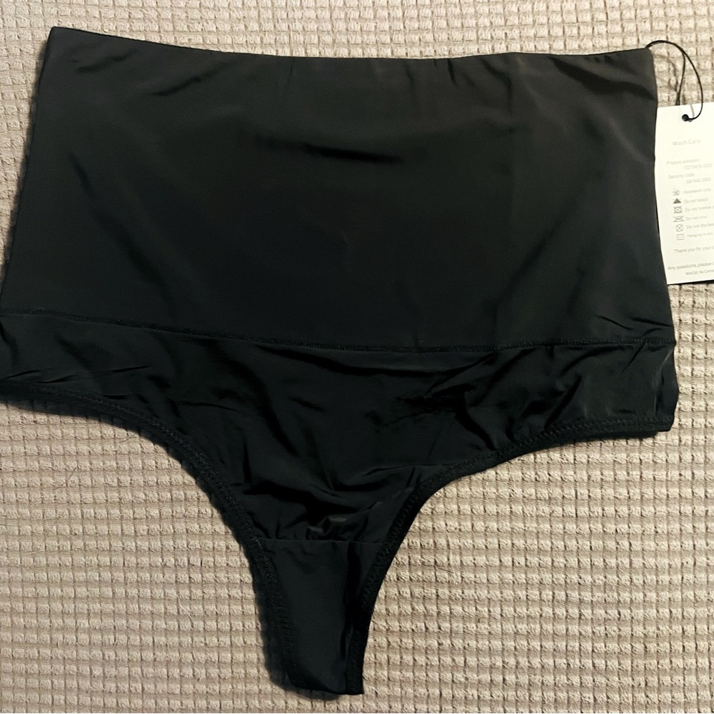 Hey Girl Tummy Smoothing Thing - Block (L)